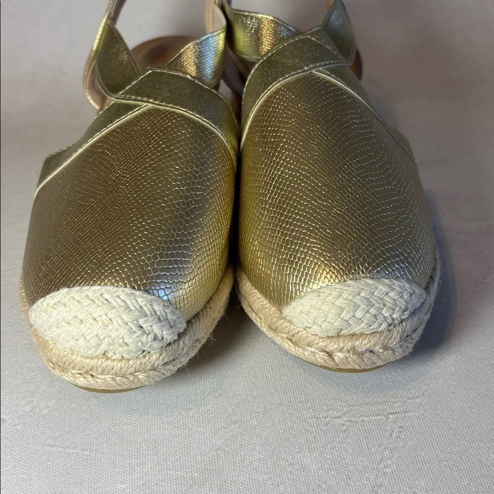 Elegant Gold Women's Slingback Espadrilles, elastic strap, 2” wedge, size 41, 10